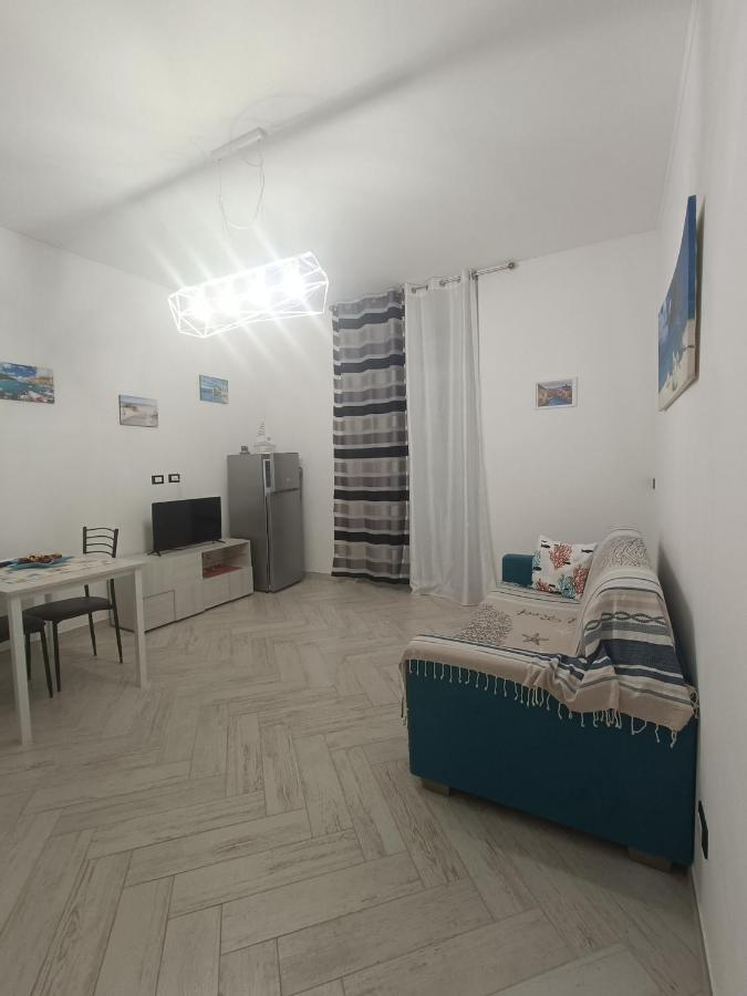 Casa Vacanze Via Nizza 57 Zinola-Wifi Savona Exteriör bild