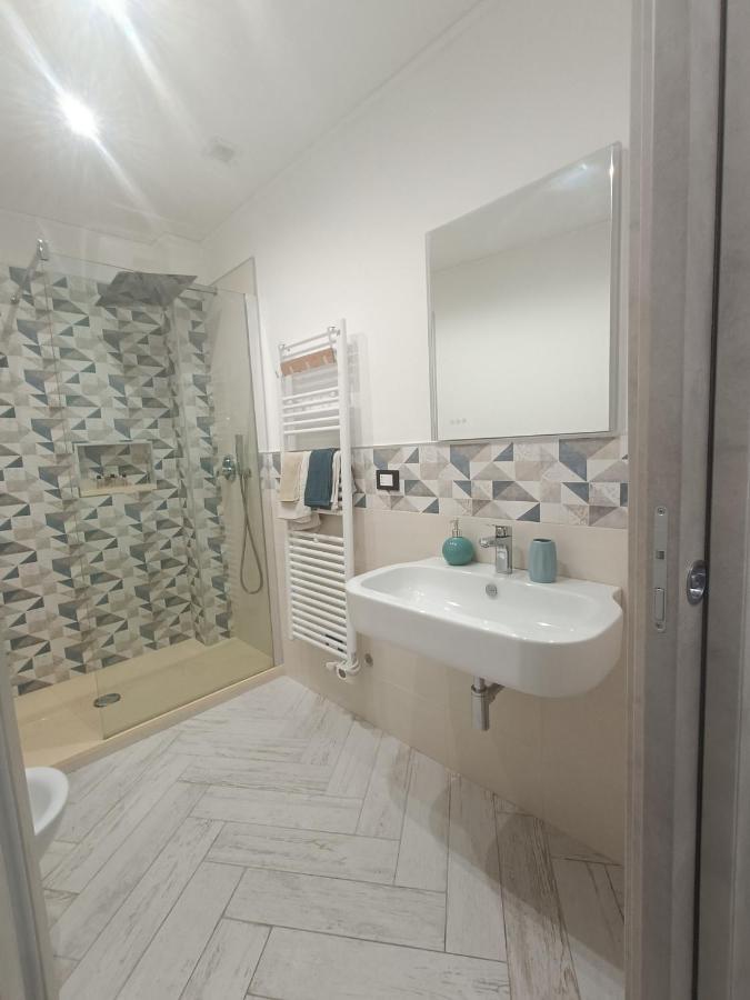 Casa Vacanze Via Nizza 57 Zinola-Wifi Savona Exteriör bild