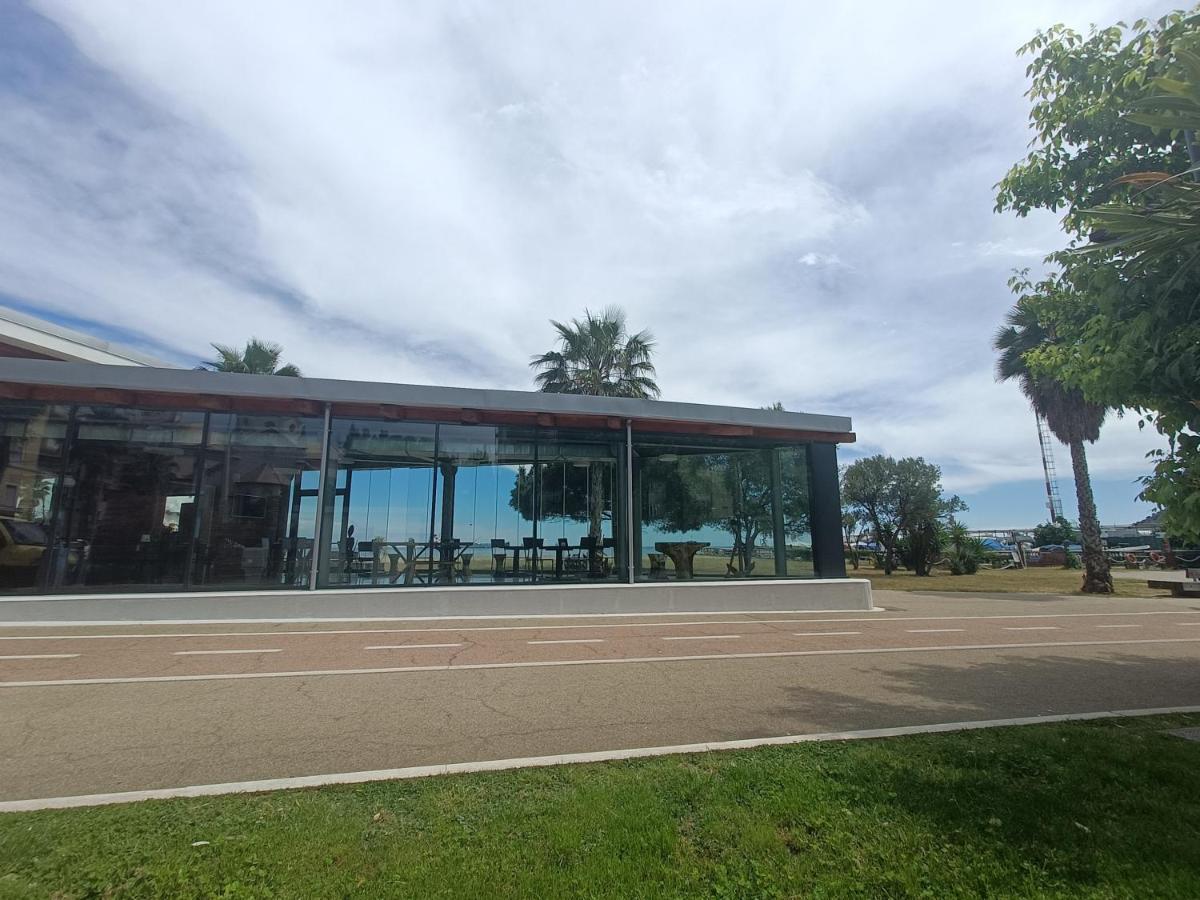 Casa Vacanze Via Nizza 57 Zinola-Wifi Savona Exteriör bild