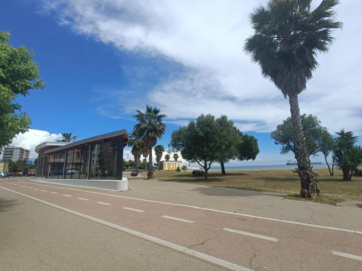 Casa Vacanze Via Nizza 57 Zinola-Wifi Savona Exteriör bild